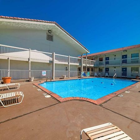 Motel 6-Dallas, TX - Farmers Branch Esterno foto