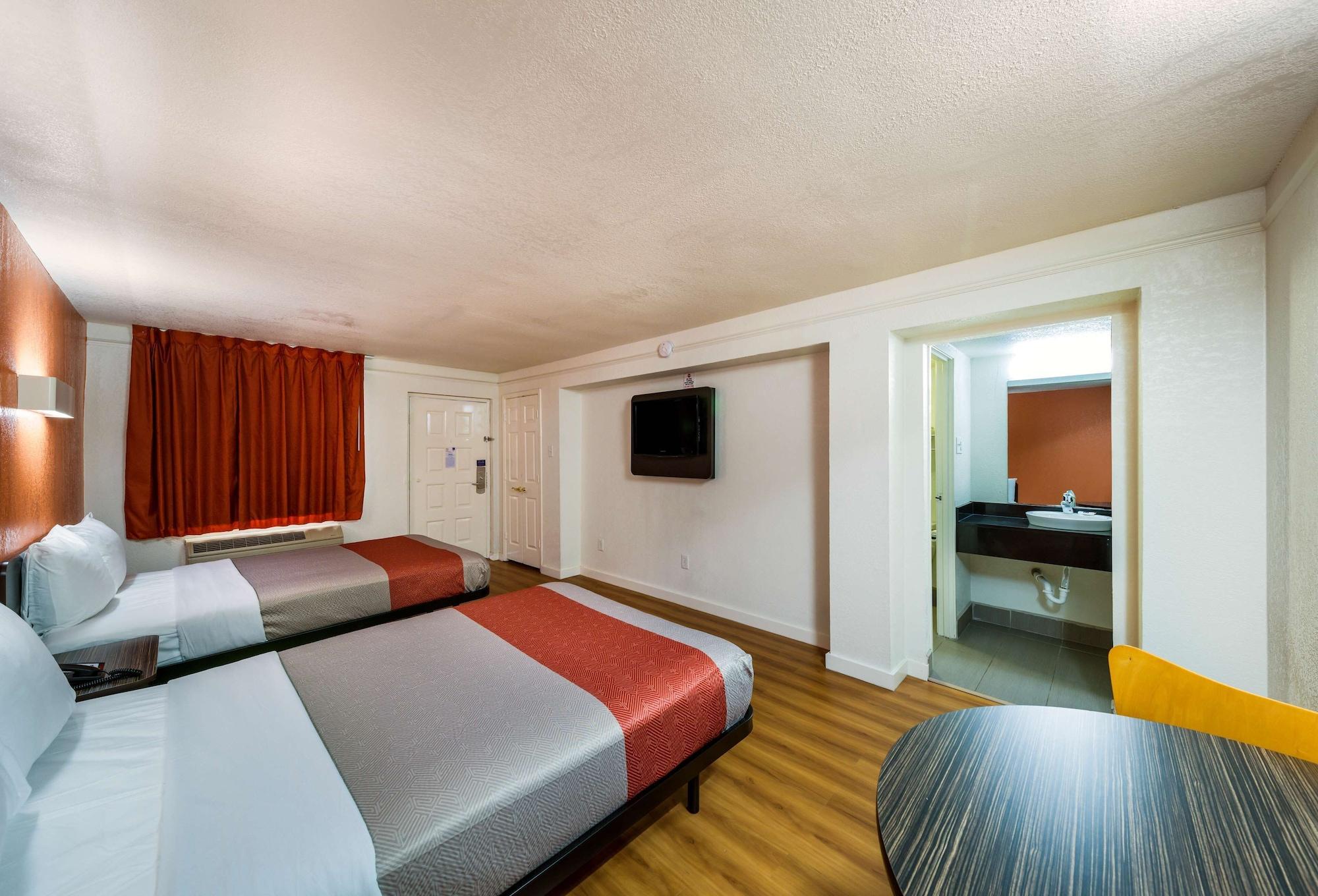Motel 6-Dallas, TX - Farmers Branch Esterno foto