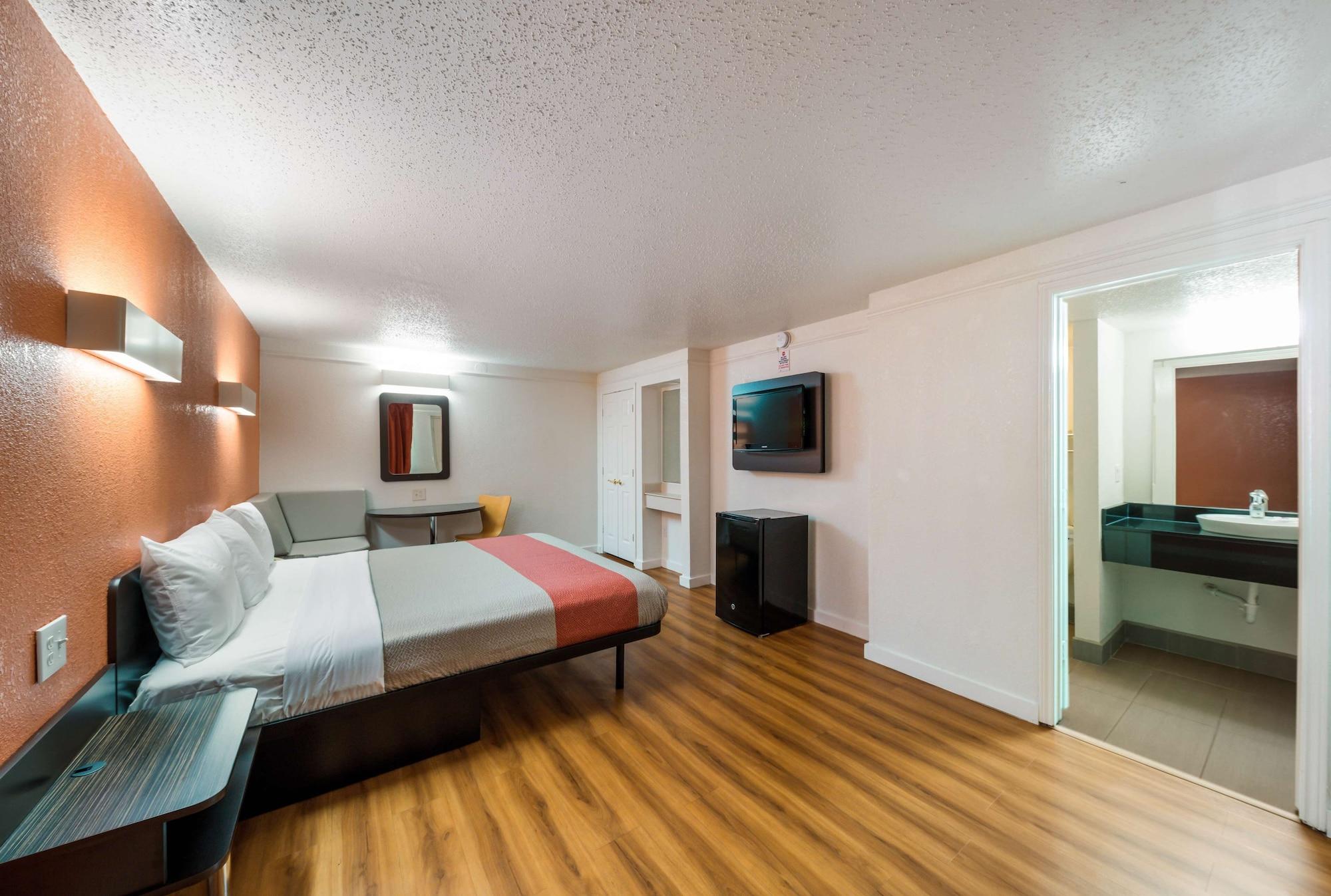 Motel 6-Dallas, TX - Farmers Branch Esterno foto