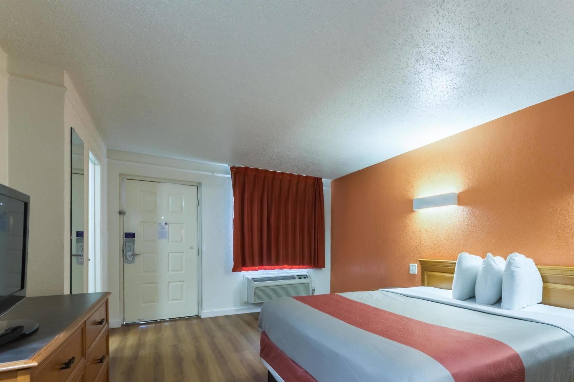 Motel 6-Dallas, TX - Farmers Branch Esterno foto