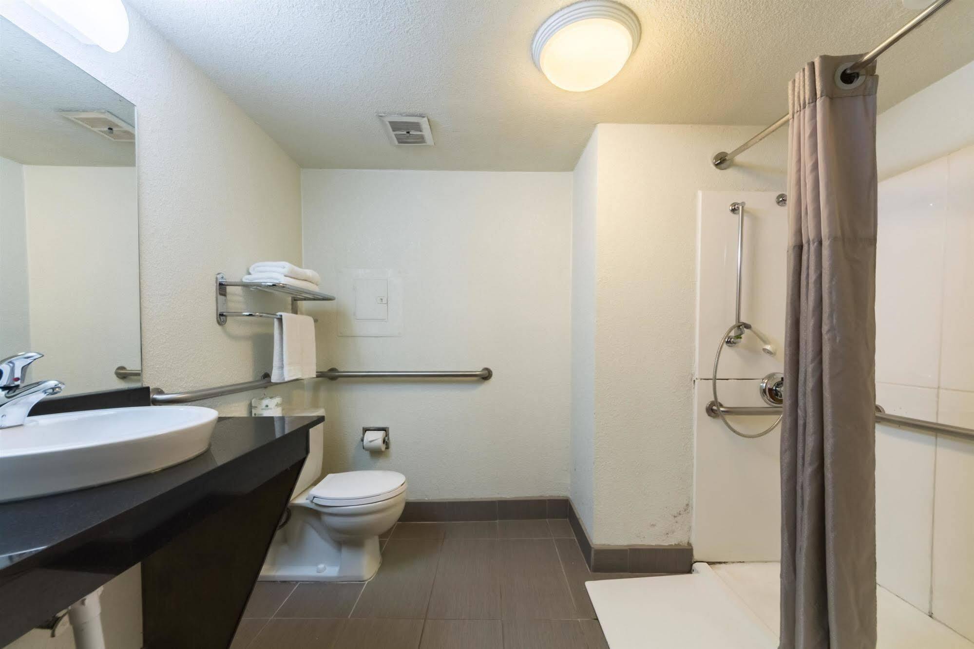 Motel 6-Dallas, TX - Farmers Branch Esterno foto